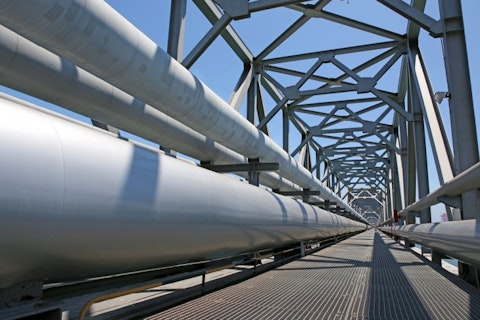 Macquarie Infrastructure MIC pipeline oil, petroleum, gas, oil and gas, fuel, sunlight, petrochemical