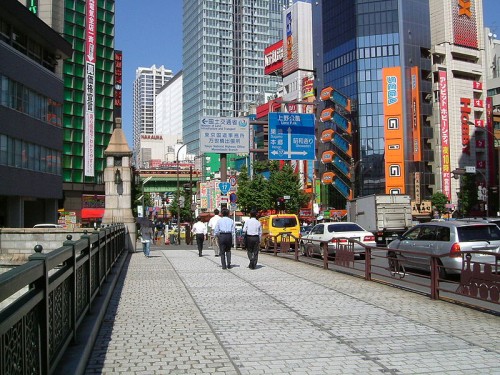 800px-Akihabara_as_seen_from_Mansei_bridge,_Tokyo,_Japan
