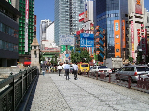 800px-Akihabara_as_seen_from_Mansei_bridge,_Tokyo,_Japan