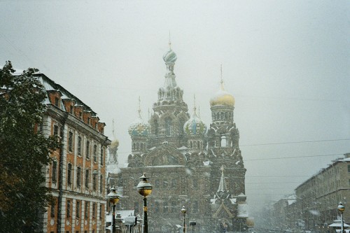 800px-St_Petersburg_Church_of_the_Savior_on_Blood