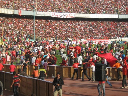 800px-Persepolis_fans