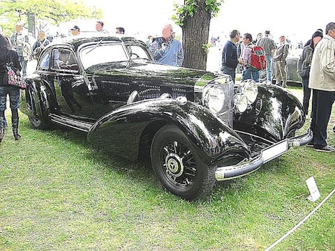 Is Mercedes-Benz Group AG (MBG.DE) The Best Annual Dividend Stock To Buy Now?