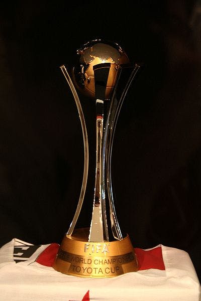 400px-Trofeu_SPFC_-_Mundial2005_01