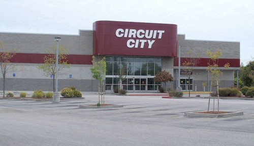 800px-Circuit_City_closed