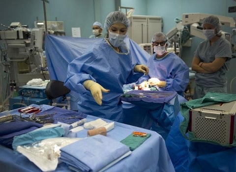 medicine nurse operation surgery 11 Worse States to Be A Nurse
