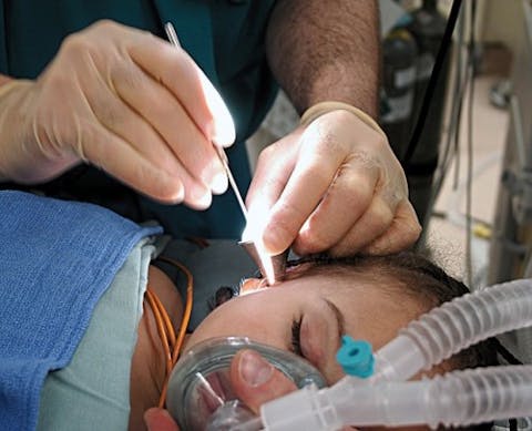 medic-doctor-ear-surgery 19 Highest Paying Jobs for Doctors