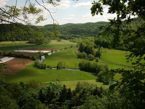 franconian-switzerland-459178_1280