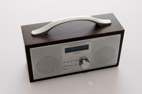 portable-radio-413732_640