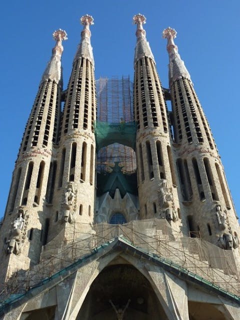 sagrada-familia barcelona