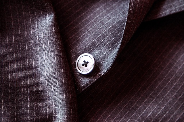 What are the differences between expensive suits and inexpensive ones? -  Quora