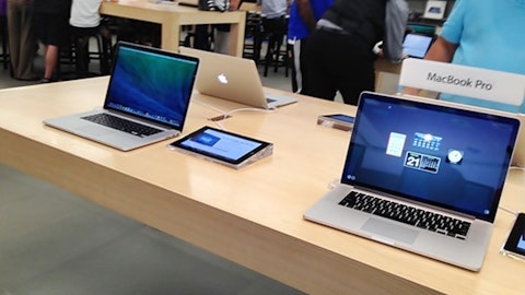 Apple, is AAPL a good stock to buy, MacBook Pro, repairs,