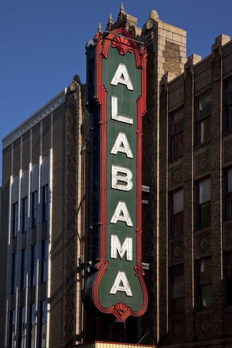 Alabama Theatre 11 States that have Highest Rates of Surgical Procedures in America