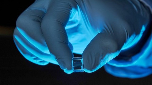 Intel, is INTC a good stock to buy, NASDAQ:INTC, Steve Brown, Moore’s Law, Stephanie Ruhle, Erik Schatzker,