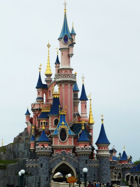 disneyland-paris-234579_1280