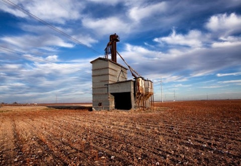 texas-grain elevator-field-farm-agriculture-rural