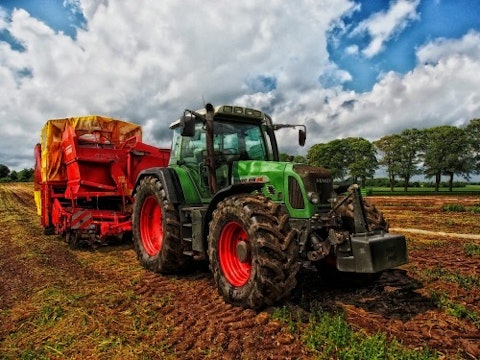tractor-rural