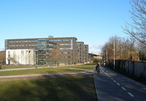 800px-Copenhagen_business_school