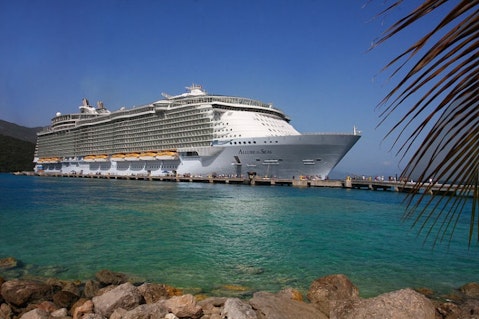 800px-The_Allure_of_the_Seas
