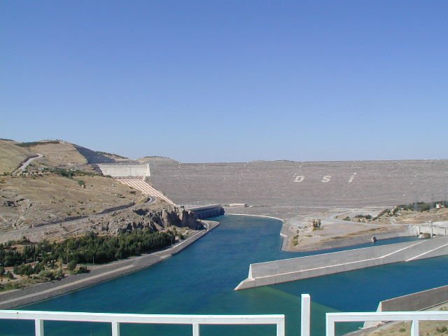 Ataturk_dam_1-GAP