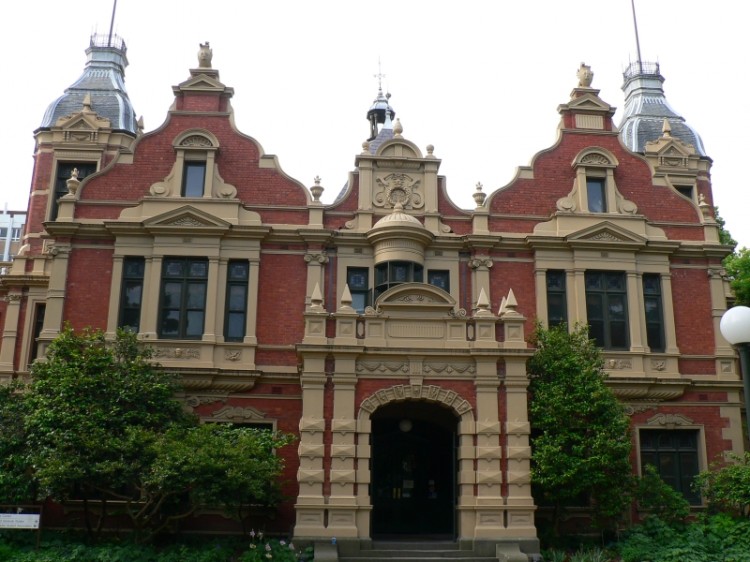 Melbourne_university_1888_buildings