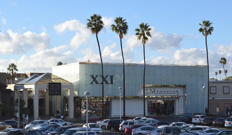 South_Coast_Plaza_(2013)_39
