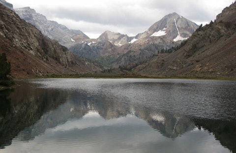 W_across_Mildred_Lake_up_to_Red_Slate_Mtn