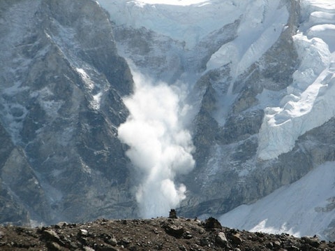 avalanche-552114_1280