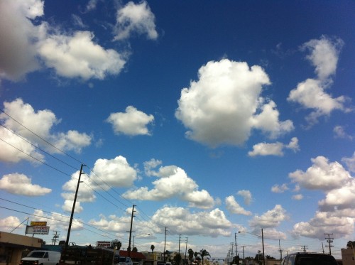 clouds-669802_1280