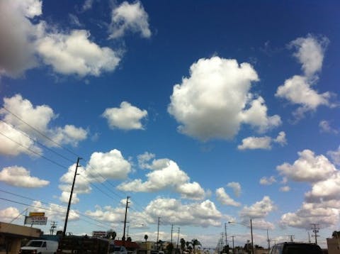 clouds-669802_1280