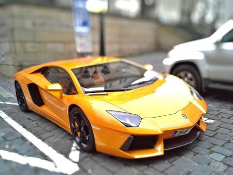 lamborghini-593105_1280