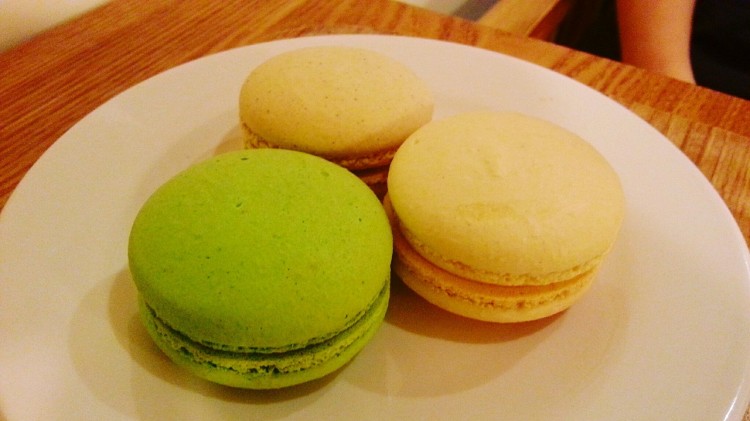 macaroon-400751_1280