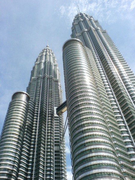 petronas-twin-towers-593238_1280