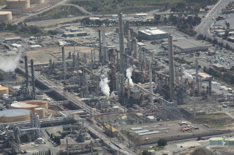 refinery-109024_1280