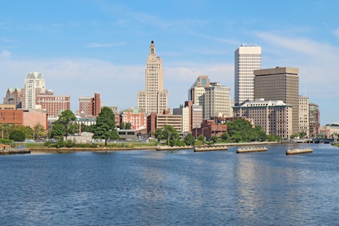 15 Best Places to Retire in Rhode Island
