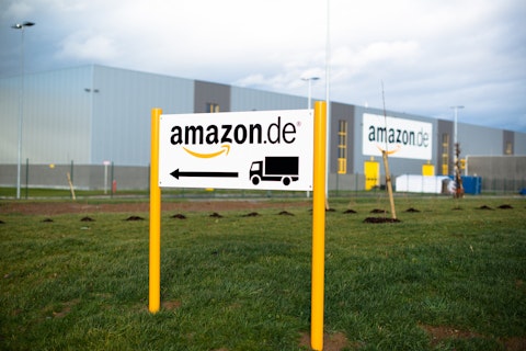 10 Best Warehouse and Self Storage Stocks To Buy