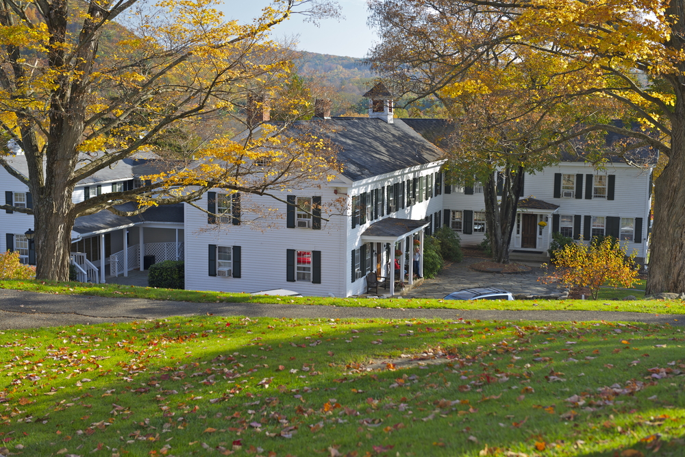 7 Best Places to Retire in Connecticut