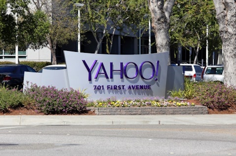 Yahoo! Inc. (NASDAQ:YHOO), Sign, Logo, World Headquarters, Symbol, 701 first avenue,