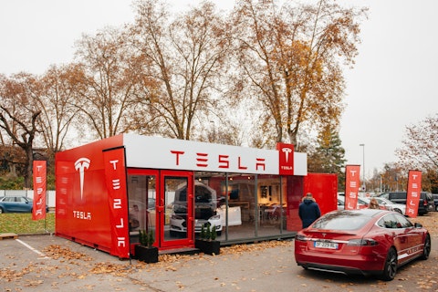Analyst With $388 Tesla (TSLA) Price Target Explains Why He’s Bullish on the Stock