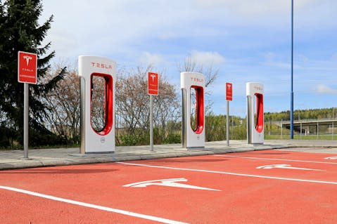 Tesla Motors Inc (NASDAQ:TSLA), Supercharger station, Battery, Automotive,