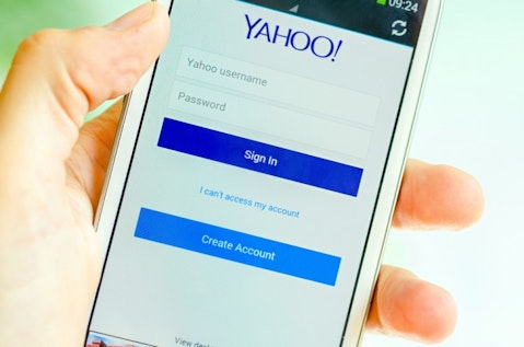 Yahoo! Inc. (NASDAQ:YHOO), Yahoo Mail, Sign in, Create Account, Smarphone, Log in