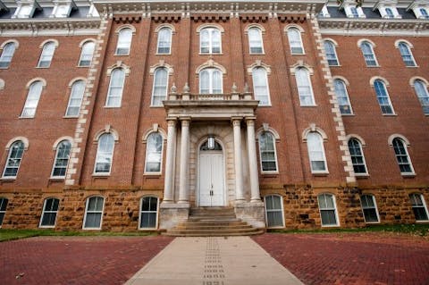 Natalia Bratslavsky/Shuterstock.com