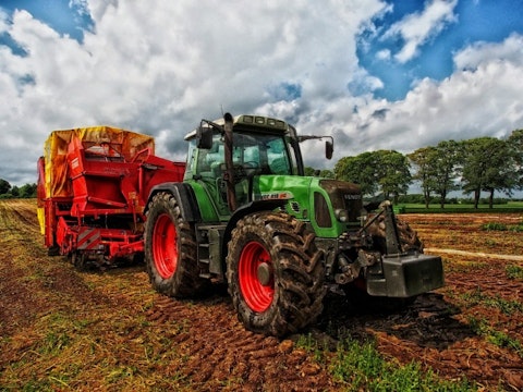 tractor-385681_1280