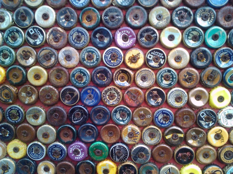 bottle-caps-651584_1280