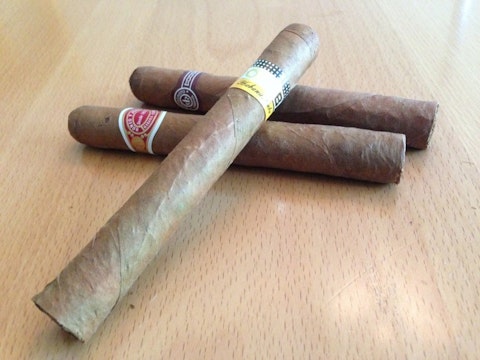 cigar-329080_1280 (1)