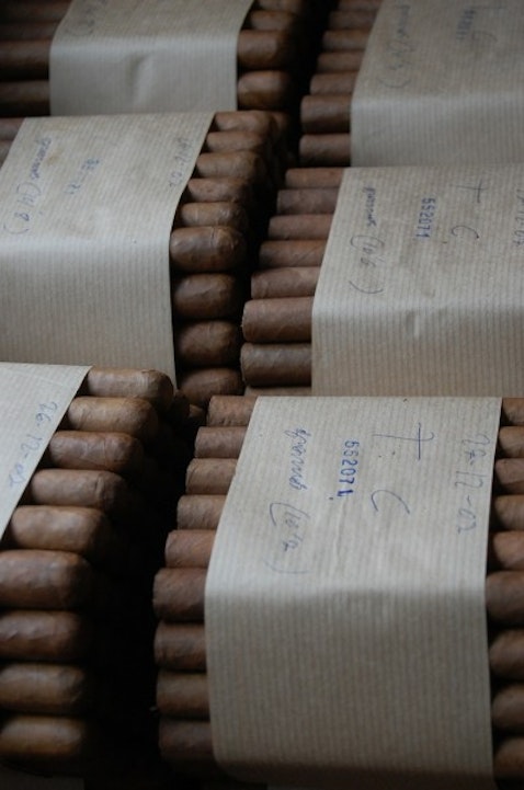 cigars-623760_1280 7 Countries That Make The Best Cigars in The World