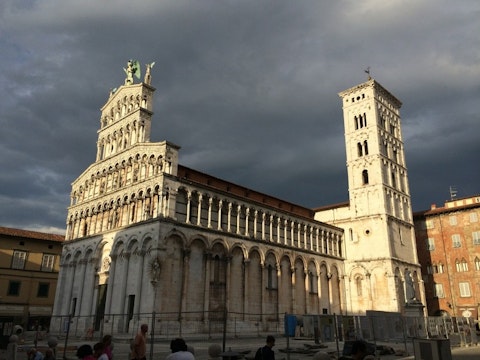 lucca-509150_1280