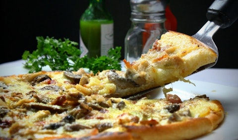 pizza-329523_1280 Top 11 Countries with Best Food/Diet in the World for Retirees and Expats