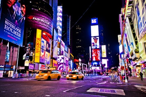 Manhattan, US, taxi, street, urban, buildings, nigth, light, 10 Countries That Spend the Most on Advertising