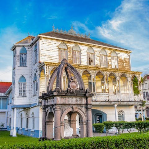 Anton_Ivanov/Shutterstock.cok