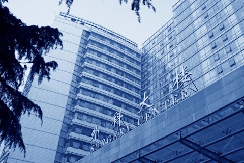 Yuangeng Zhang / Shutterstock.com